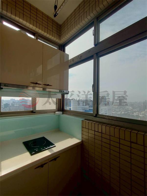 巴黎站前套房,桃園市桃園區中華路