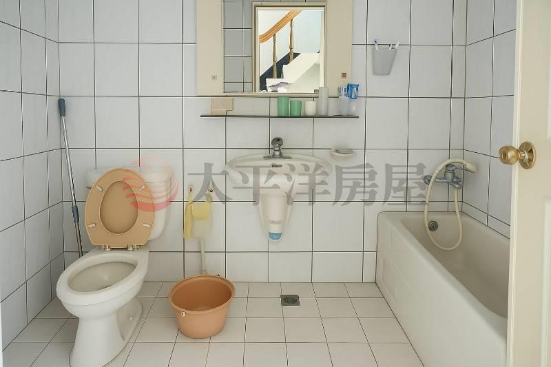 龜山光峯路透天,桃園市龜山區光 路