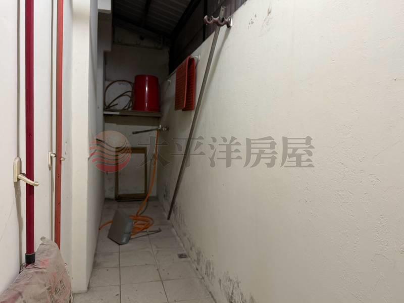 中壢夜市公寓1樓店面,桃園市中壢區中央西路二段