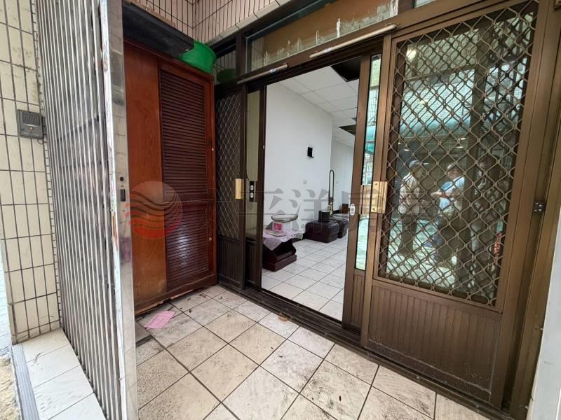中壢夜市公寓1樓店面,桃園市中壢區中央西路二段