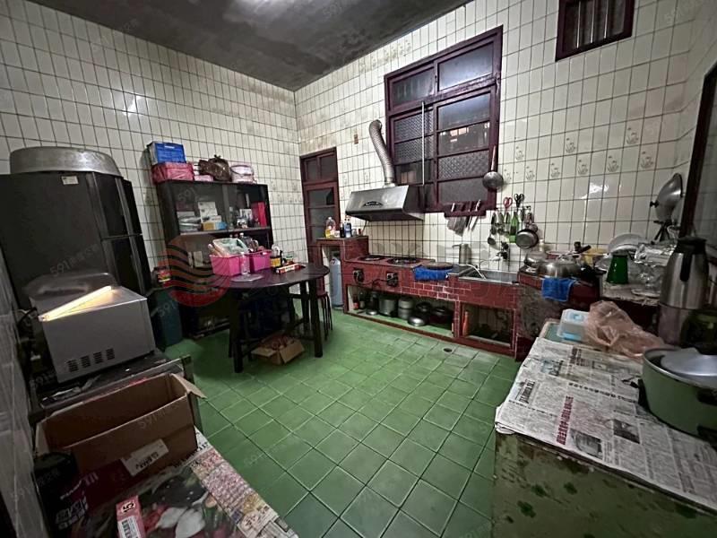 中壢體育園區透天金店面,桃園市中壢區中山東路二段